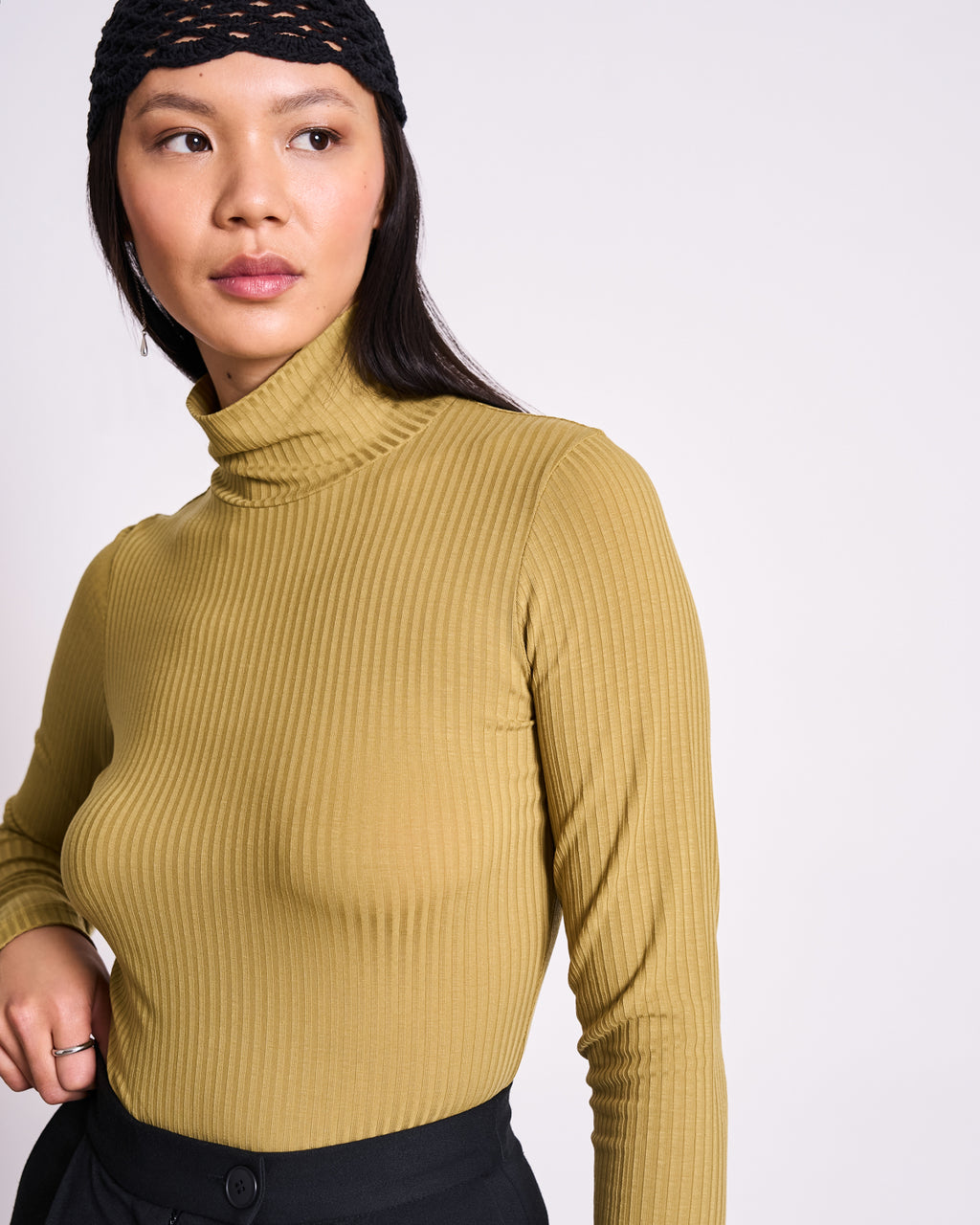 TENCEL™ LYOCELL RIB TURTLENECK MIO WOODY OLIVE Longsleeve jan-n-june 3