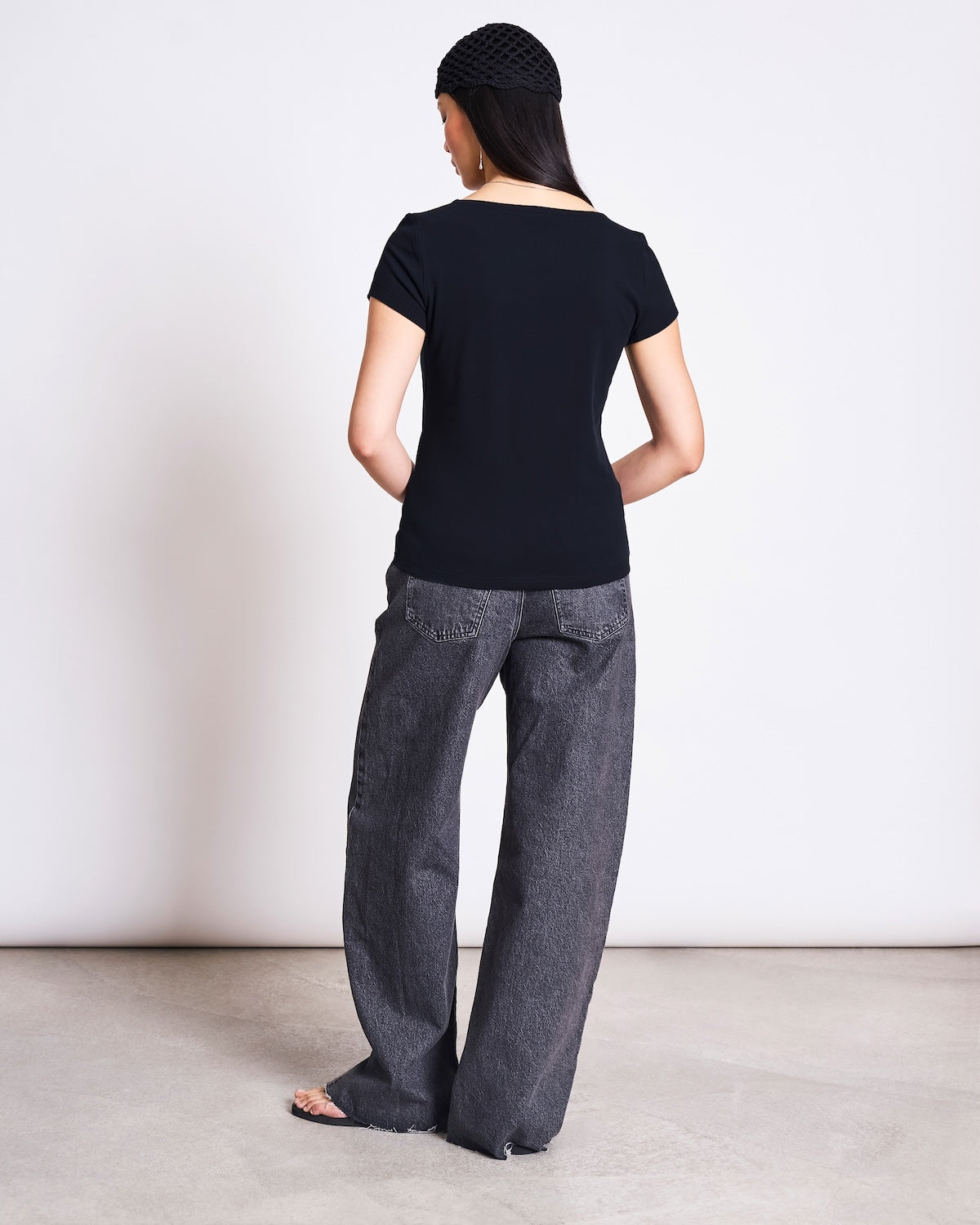 BRUSHED BOAT NECK T-SHIRT OTTO SOFT BLACK GOTS t-shirt jan-n-june 2