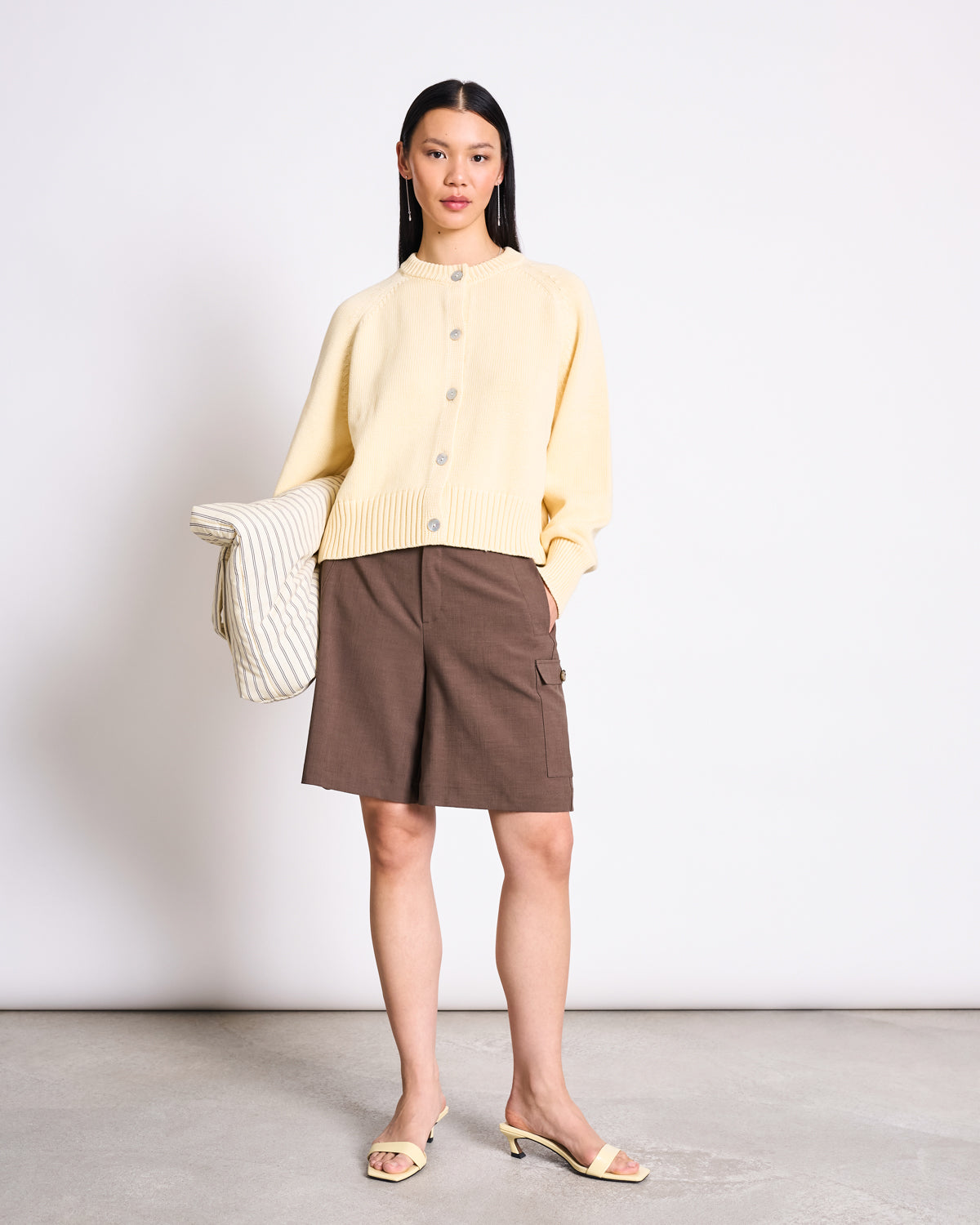 RELAXED CREWNECK CARDIGAN SIVIA BUTTERMILK GOTS Cardigan jan-n-june 2