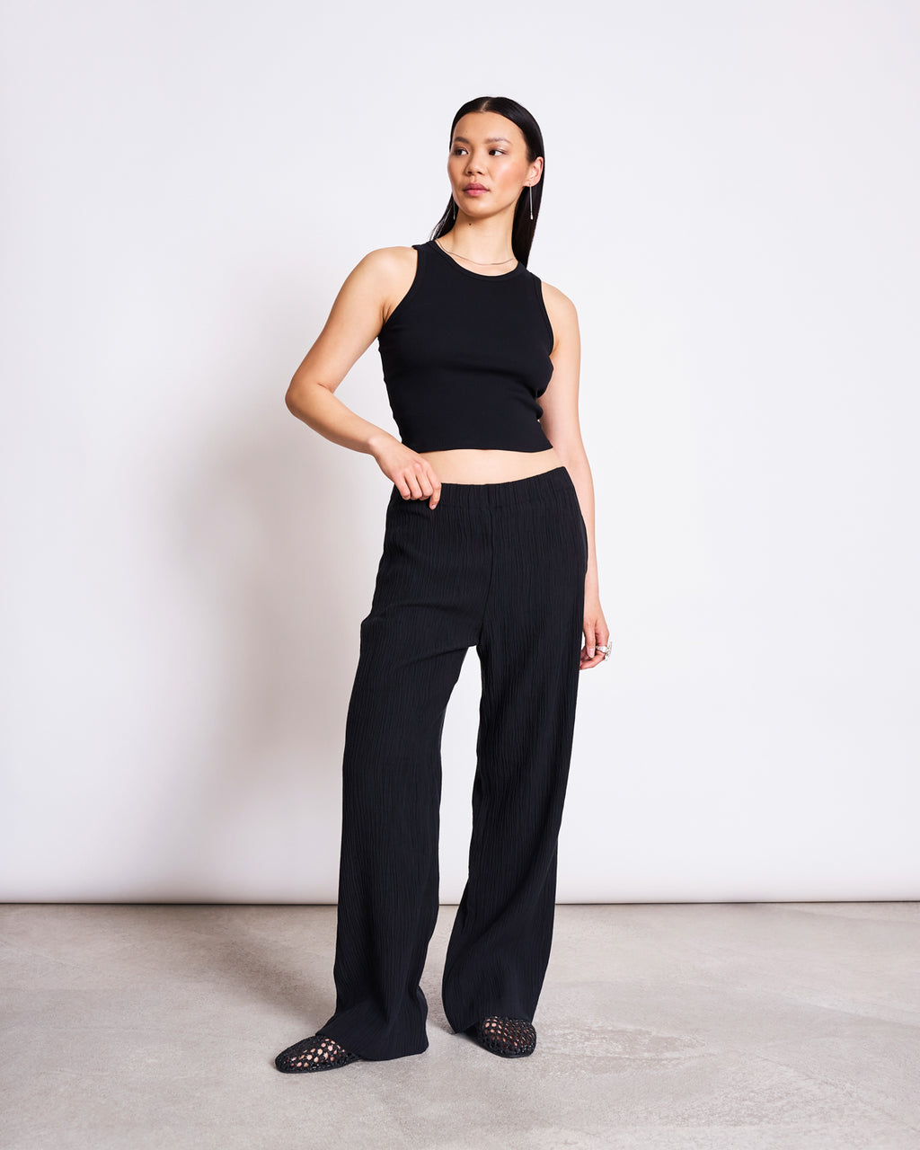 CRINKLE PANTS HAVA BLACK jan-n-june 2