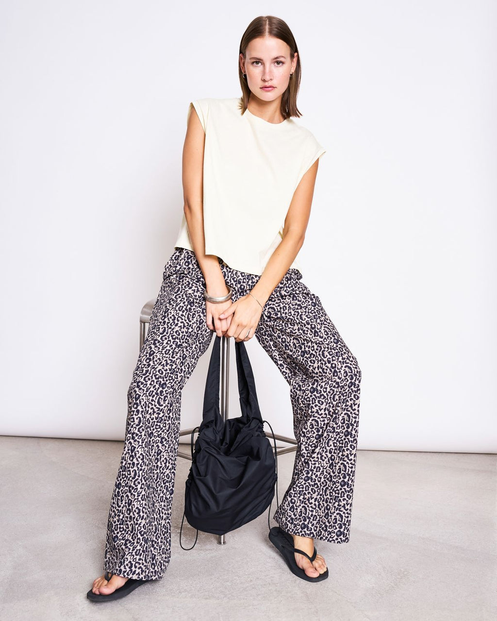 T-SHIRT OVAR BUTTERMILK T-shirt jan-n-june 1