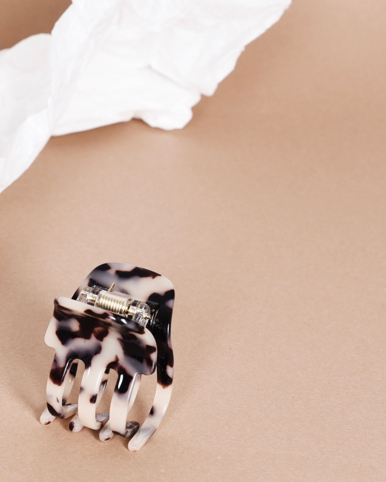 MINI CLAW ASH BLONDE TORTOISE Clip jan-n-june 2