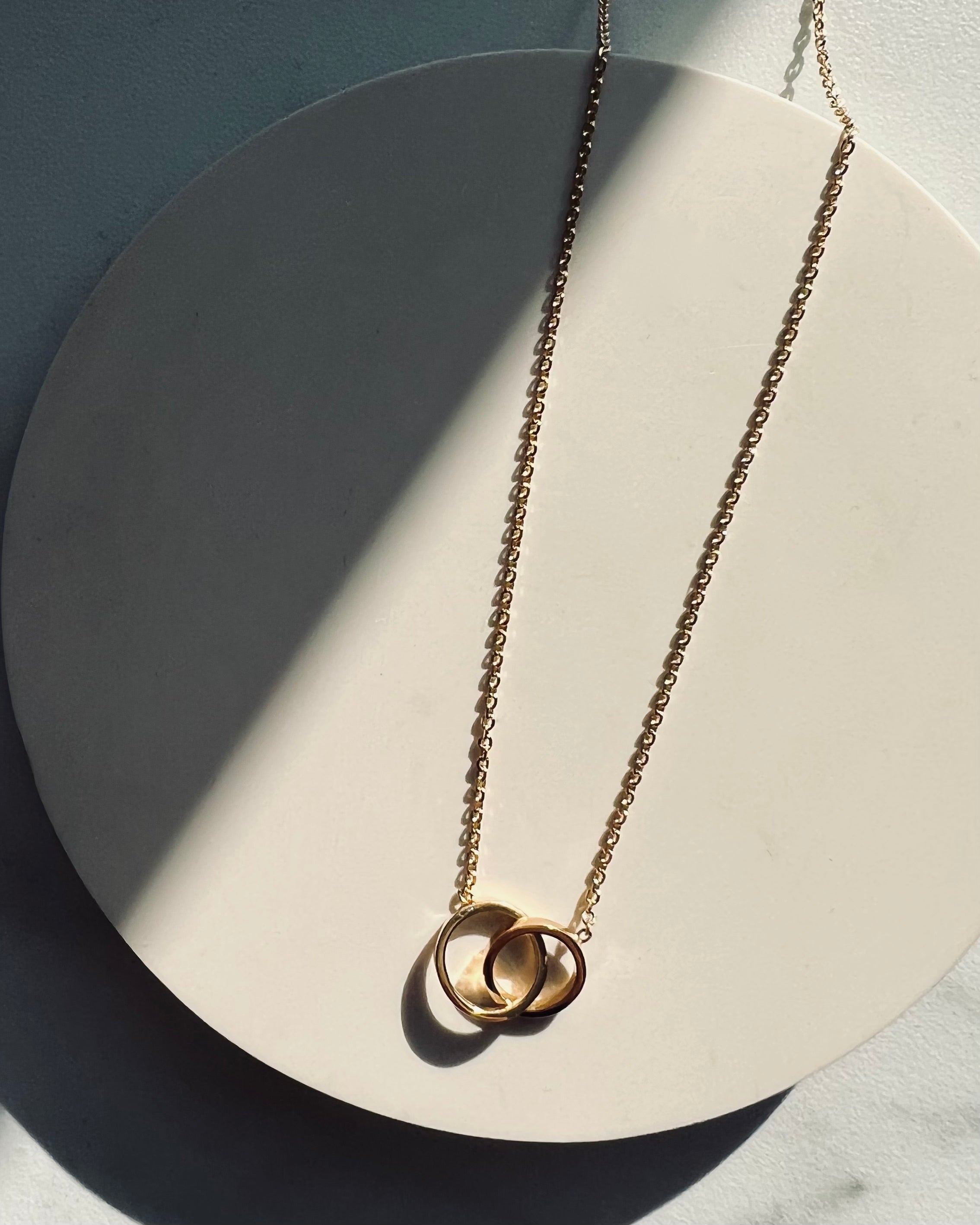 DEAR DARLING BERLIN DOUBLE RING NECKLACE GOLD jan-n-june 2