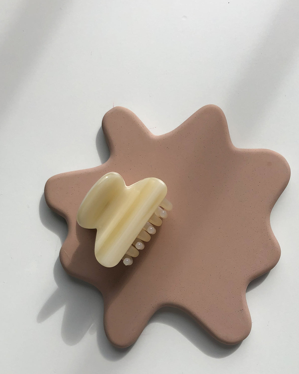 MINI HEIRLOOM CLIP ALABASTER jan-n-june 5