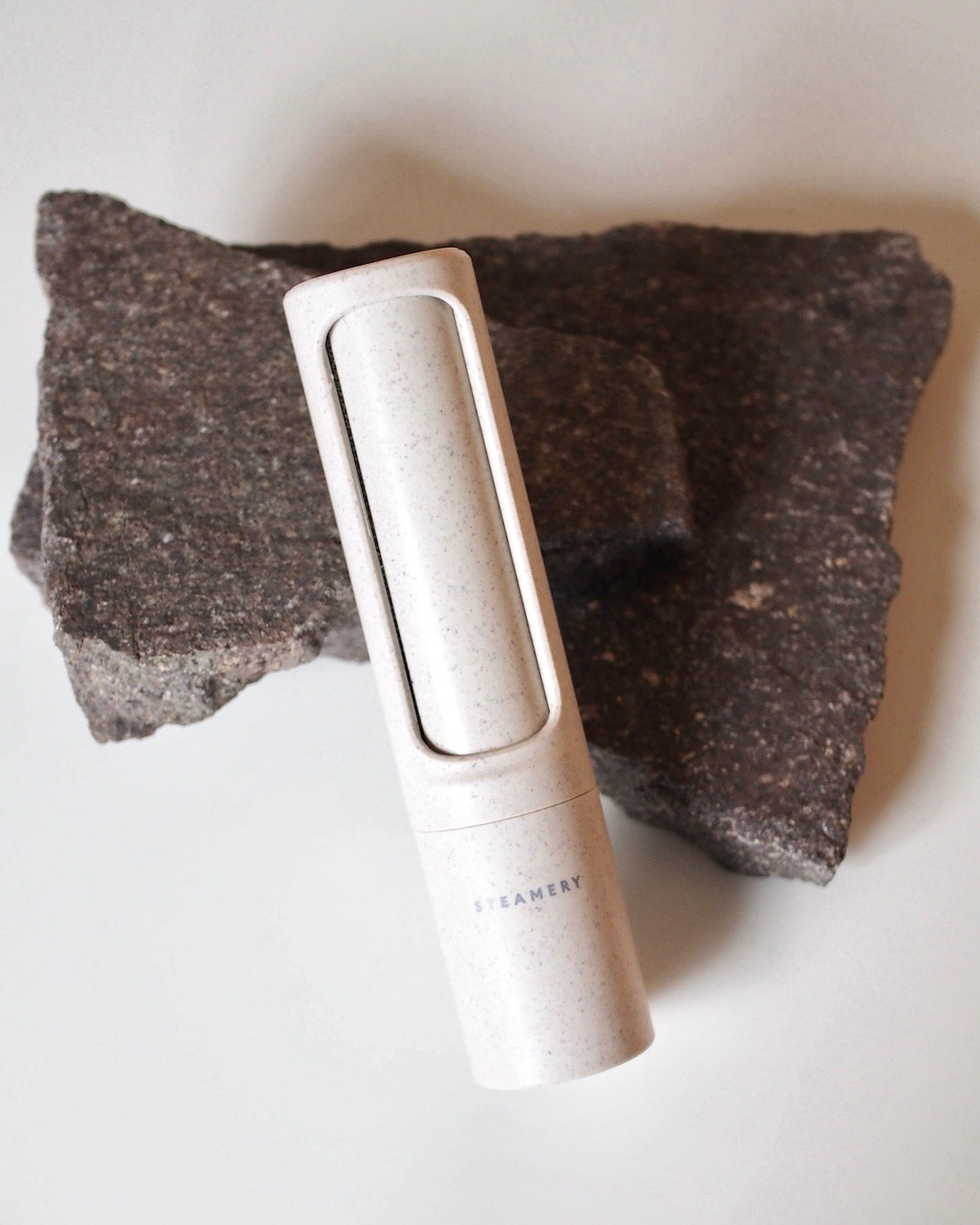 STEAMERY LINT BRUSH SAND JAN 'N JUNE 1