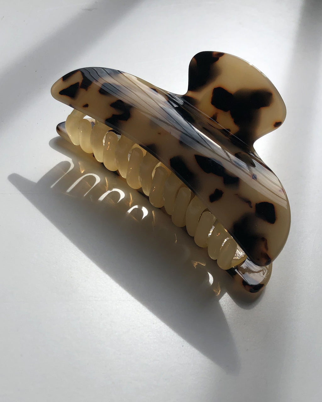 MIDI HEIRLOOM CLAW BLONDE TORTOISE Clip jan-n-june 2