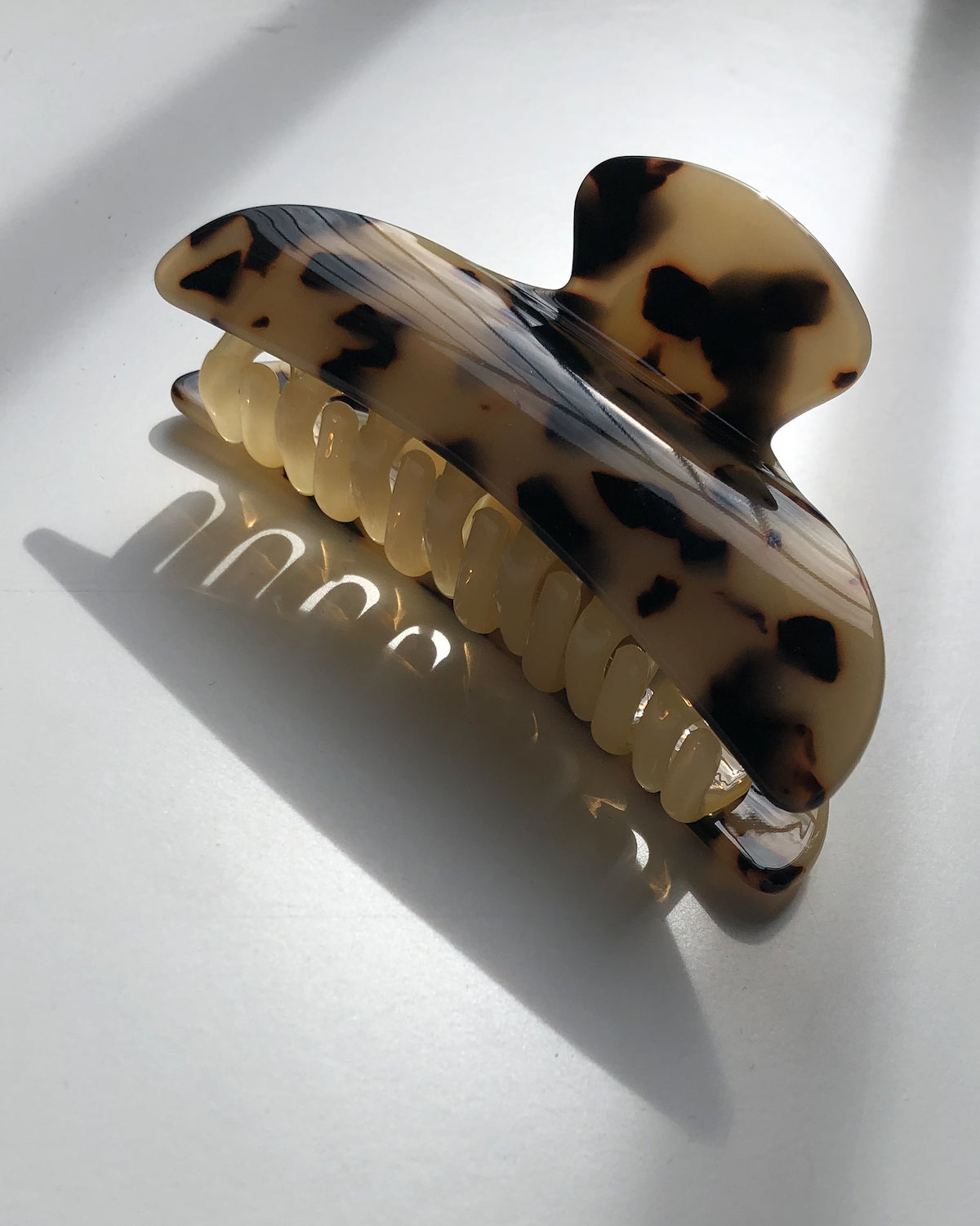 MIDI HEIRLOOM CLAW BLONDE TORTOISE Clip jan-n-june 2