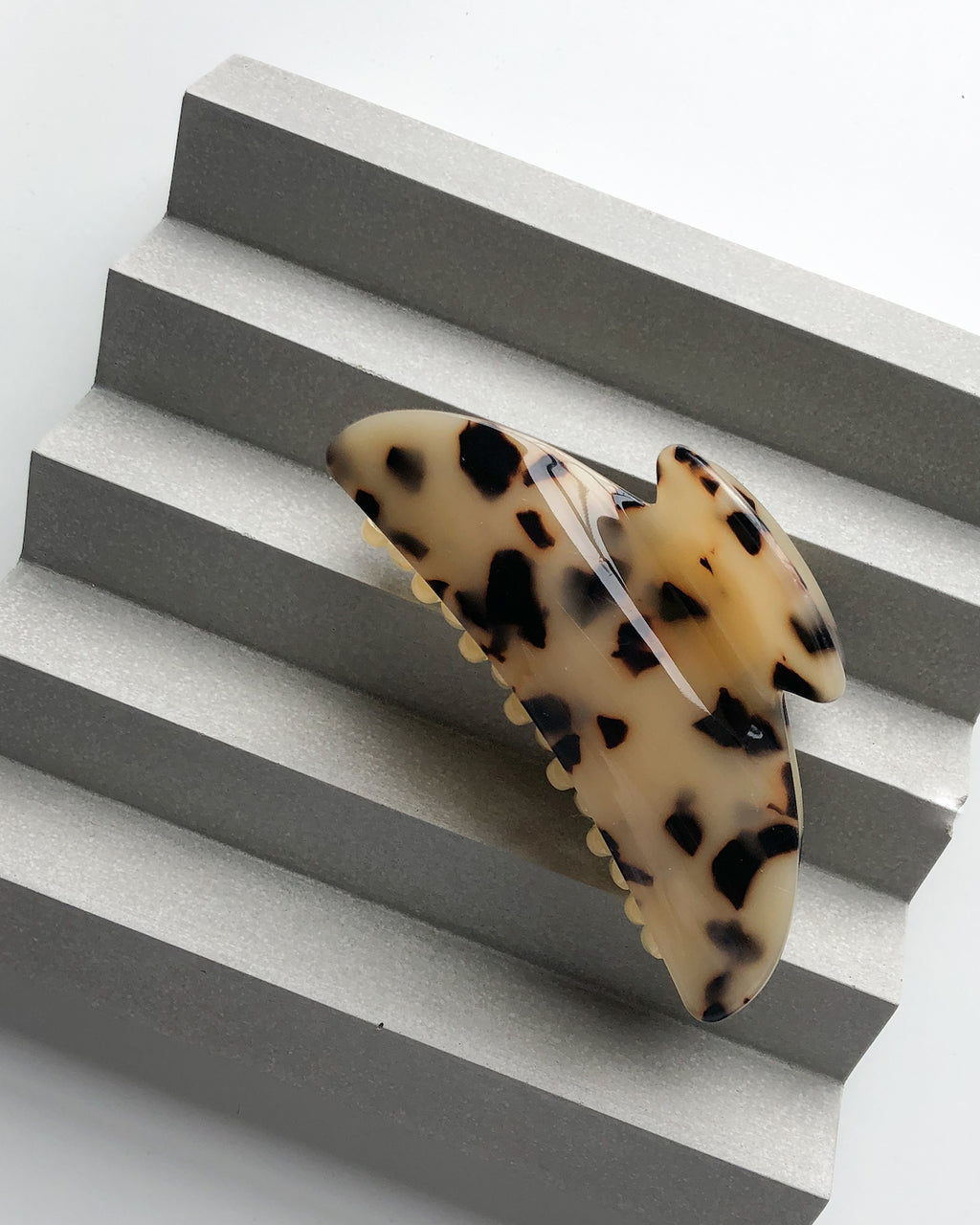 MIDI HEIRLOOM CLAW BLONDE TORTOISE Clip jan-n-june 1