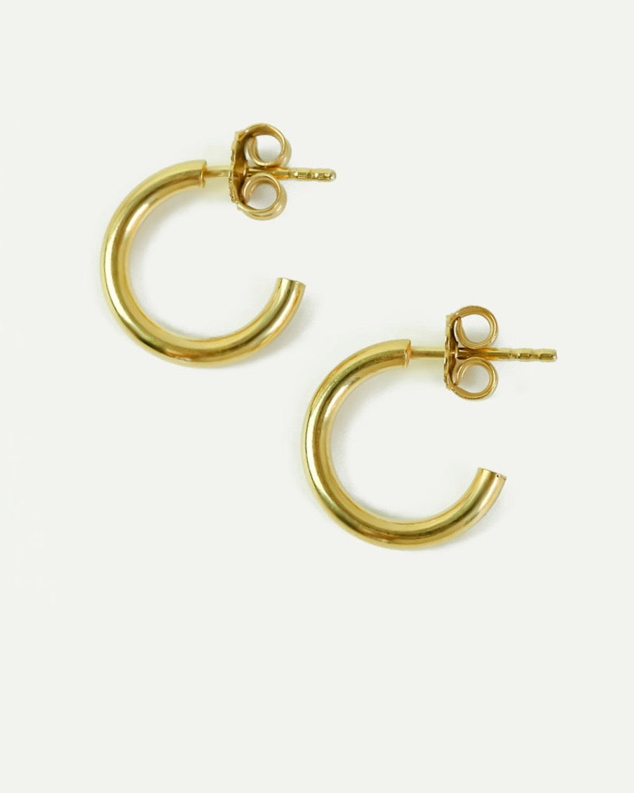 DEAR DARLING BERLIN ESSENTIAL HOOP EARRINGS SMALL GOLD jan-n-june 3