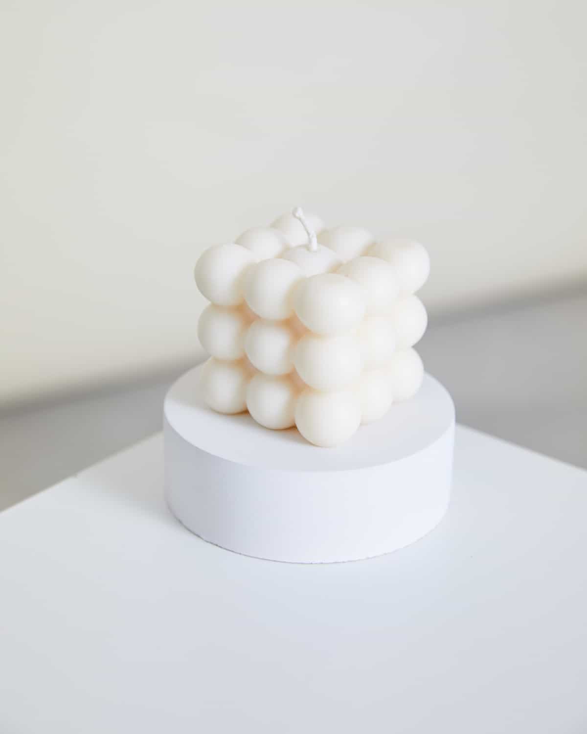 BUBBLE TROUBLE CANDLE IVORY jan-n-june 2