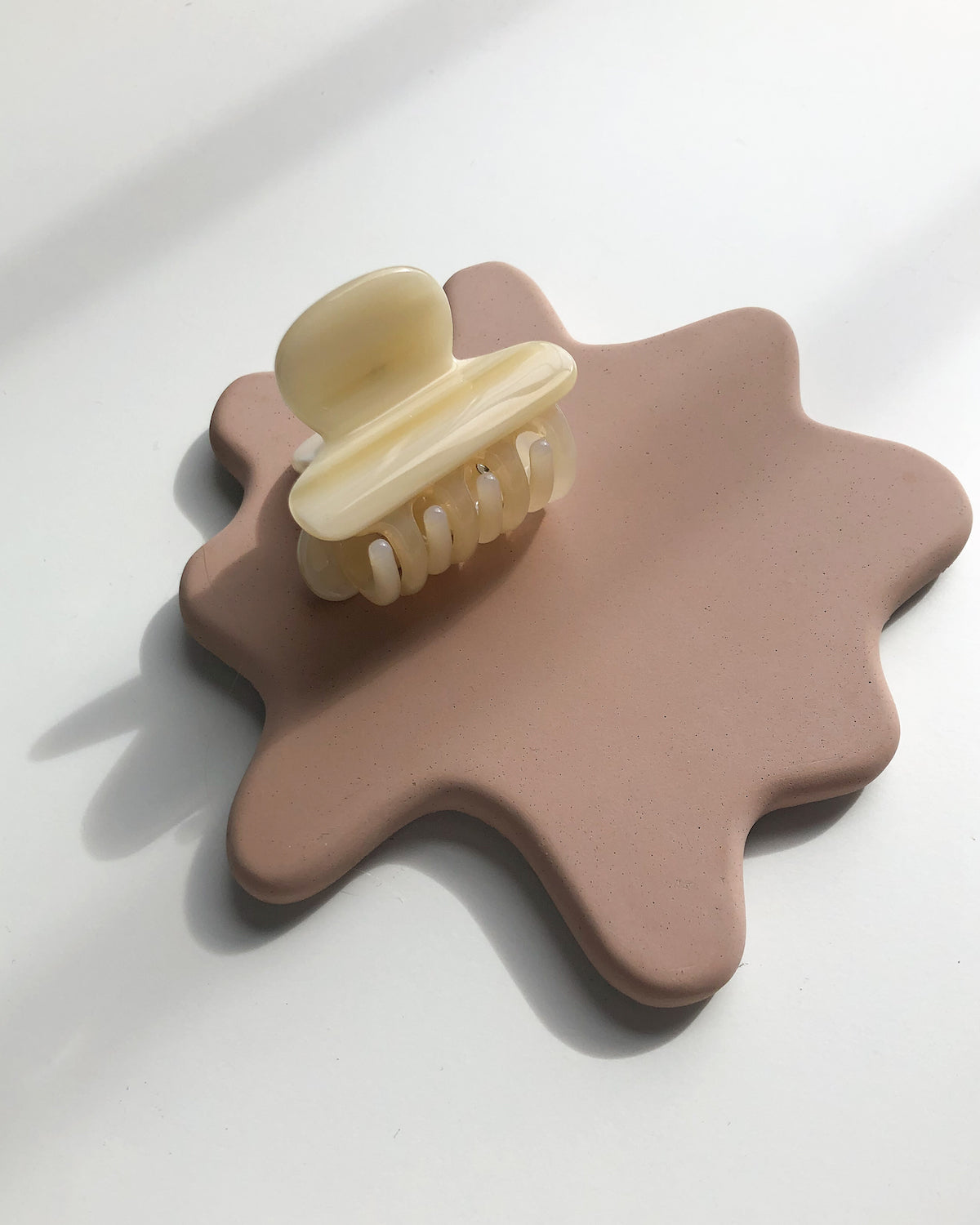 MINI HEIRLOOM CLIP ALABASTER jan-n-june 4